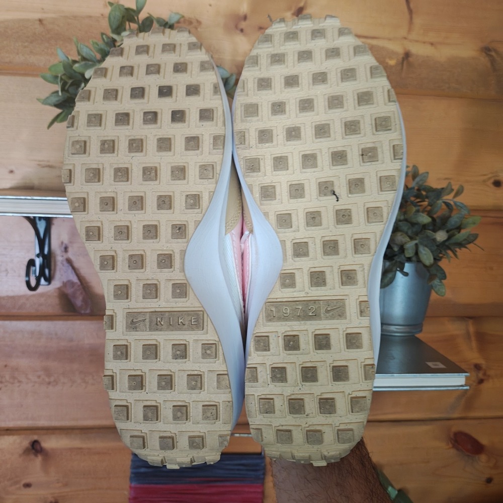 Nike Waffle Debut Outsole-White/ Beige/ Pink Sneaker DV0764-100 Women's Size 9.5 - Picture 8 of 10